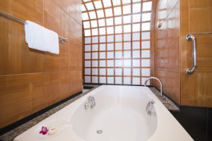 木材を使用した浴室