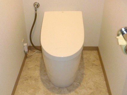 タンクレストイレに交換し、スッキリとした空間を実現！の事例写真