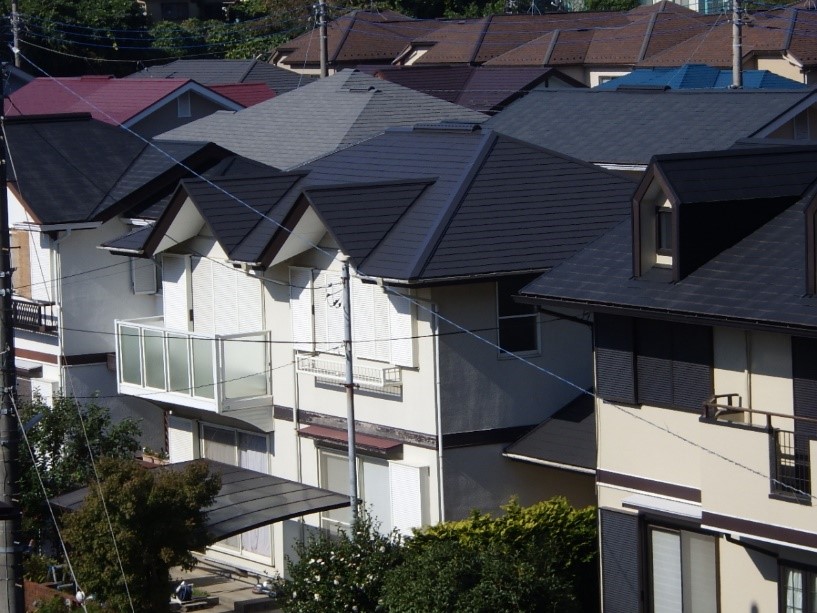 汚れていた屋根を屋根塗装できれいにするリフォームの事例写真