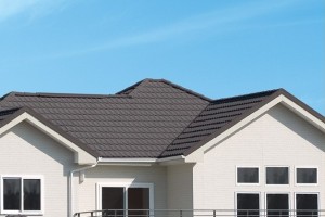 屋根のリフォーム費用はどれくらい？3つの方法を徹底解説