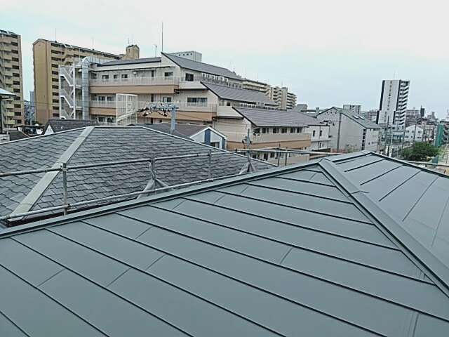【170万円】屋根勾配を考えたカバー工法でのリフォーム
