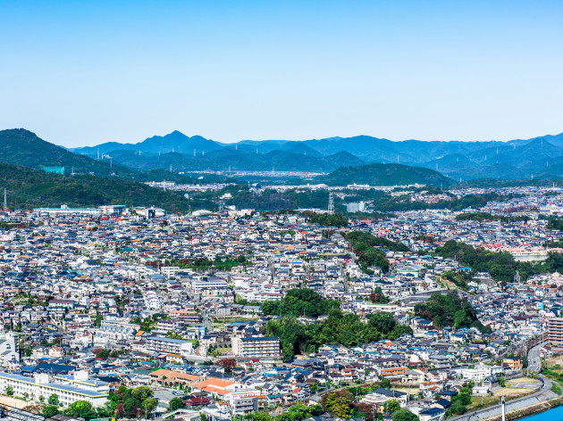 市 川西