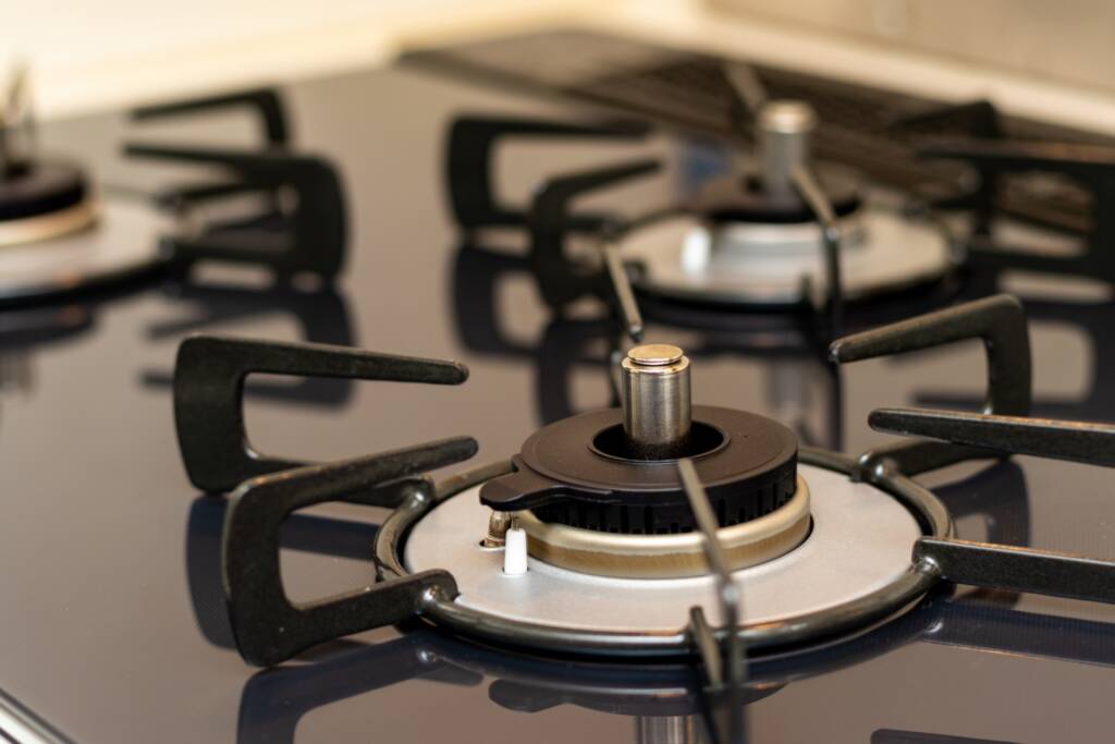 ホーロー素材の五徳