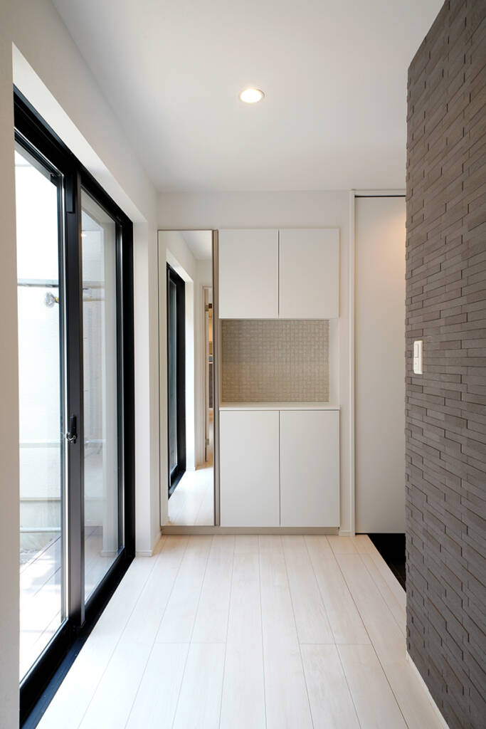 新築建売住宅の入居前に内装をリフォームした事例