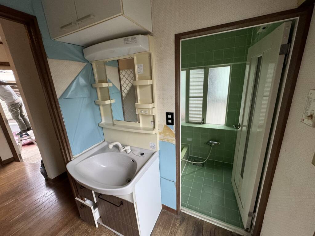 洗面｜動線の混雑を解消する分離プラン Before